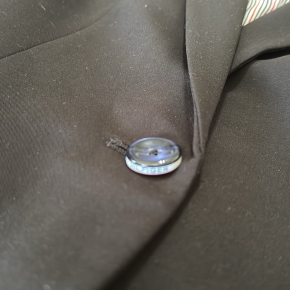 Tommy Hilfiger Woman’s Black Blazer with Striped Lining - Picture 14 of 14